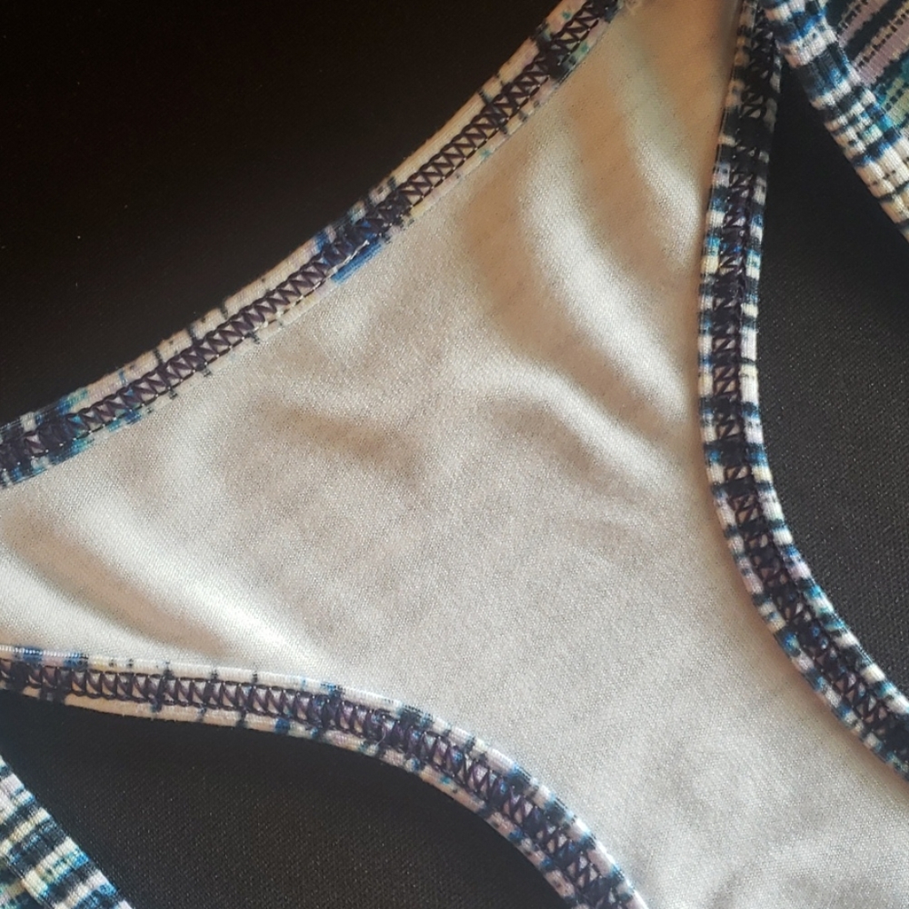 Lululemon Cool Racerback - Size 4 - Picture 2 of 4